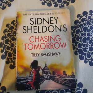 Sidney Sheldon Chasing Tomorrow