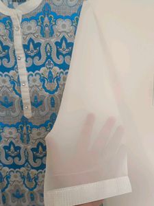 Blue &amp; White Paisley Print Kurta