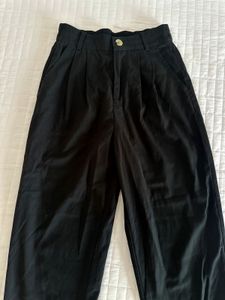 Classic Black Highwaisted  Pants🖤