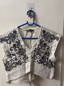 Embroidered Cropped Top