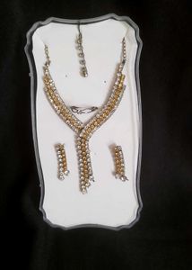 Sparkling Duel Tone Rhinestone Necklace Set