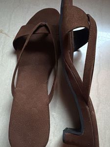 Chic Brown Suede Heel
