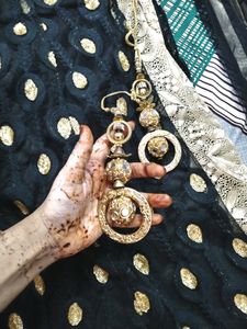 Black &amp; Golden Heavy Net Velvet Lehanga
