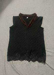 Elegant Black Sleeveless Vest