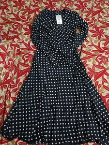 Chic Navy & White Polka Dot Dress