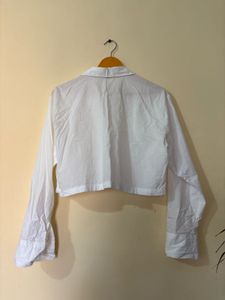 Chic White Cropped Button-Up Shirt
