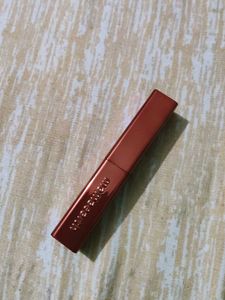 Mamaearth Glowy Lipstick - Shade Warm Taupe