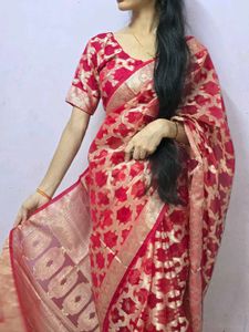 Elegant Red Banarasi Saree ❤️🥹