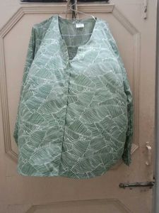 Green Leaf Print V-Neck Top