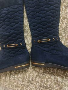 Stylish Navy Blue Quilted Boots