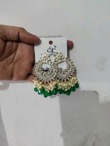 (2 eaaing)Elegant Jhumka Earrings with Green Beads