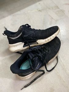 Red Tape Sports Shoes