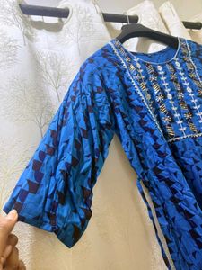 UNUSED Vibrant Blue Embroidered Kurta