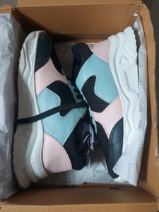 Casual Sneaker Shoe For Women