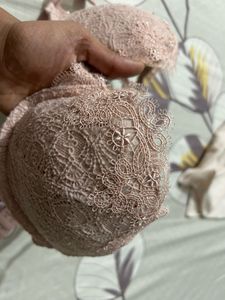 Victoria’s Secret Lace Bra - Elegant &amp; Comfortable