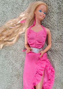 Vintage 80s, twirly curls Barbie Doll