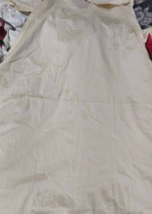 Avaasa Kurta with Embellishment