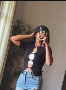 Ribbed Cut-Out Crop Top