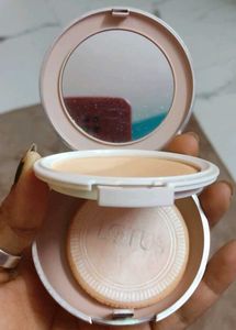 Lotus Make-Up EcoStay Pressed Powder
