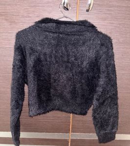 Black Cropped Fuzzy Collared Sweater