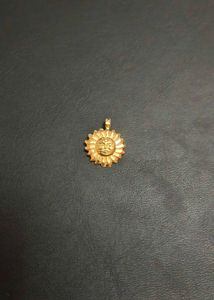 Sun Face Pendant 18 k pure gold