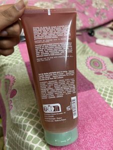 L’Occitane Almond Shower Scrub