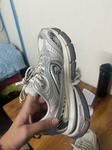 Redtape Stylish  Sneakers