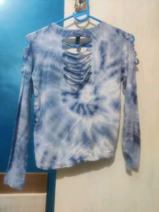 Chic Bell Sleeve Embellished Top