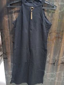 Classic Black Sleeveless Midi Dress