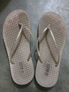 Zudio Flip Flops