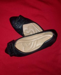 Chic Black Ballet Flats with Buckle Accent