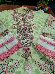 Elegant Green Kurta with Pink Lace