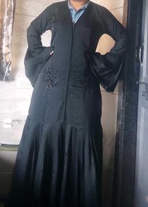 PRICE DROP!!! Beautiful Black flared Abaya/Burqa