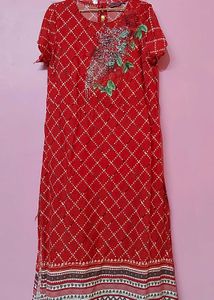 M Size Elegant Red Kurta with Floral Embellishment