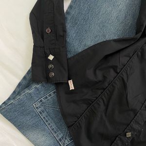 Price Drop 💧 💧 Black Fitted Y2K Shirt
