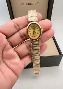 MIX BRANDED LADIES WATCH AT DHAMAKA SALE