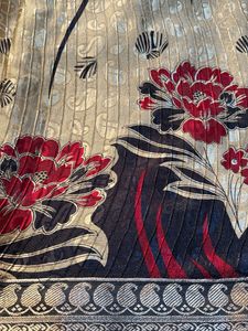 Exquisite Floral Print Saree