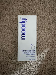 Moody night cream