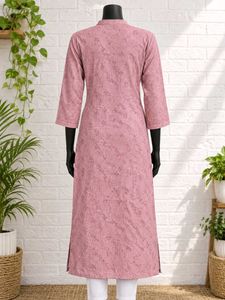 Elegant Pink Embroidered Kurta