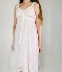 Vintage White Lace Slip Dress baddad