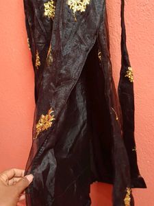 Elegant Black &amp; Gold Embroidered Gown