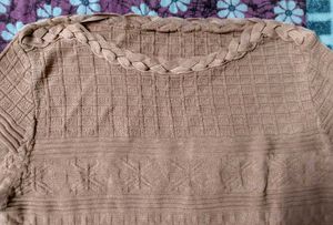 Light Peach Knitted Top 🩷🌷