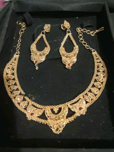 Elegant artificial Necklace and Earring Set
