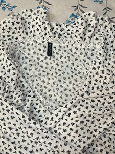 Chic Ruffle Floral Blouse