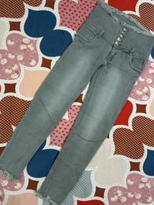 Gray Denim Jeans with Frayed Hem