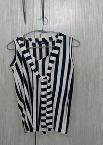 Chic Striped Sleeveless Tie-Neck Top