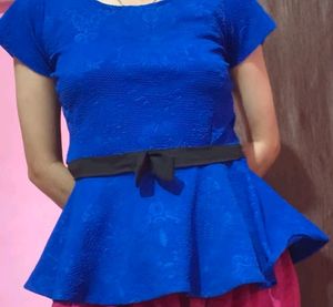 I M Selling Navy 💙 Blue Top For Females