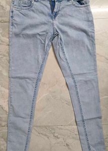 Light Wash Mid-Waist Skinny Jeans