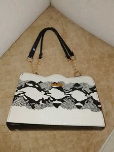 Chic Snakeskin Print Handbag