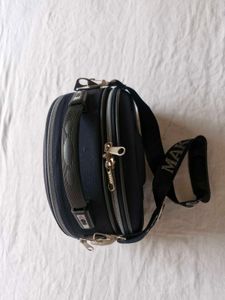 MAK'S Padded Travel Vanity Box with Number Lock (U